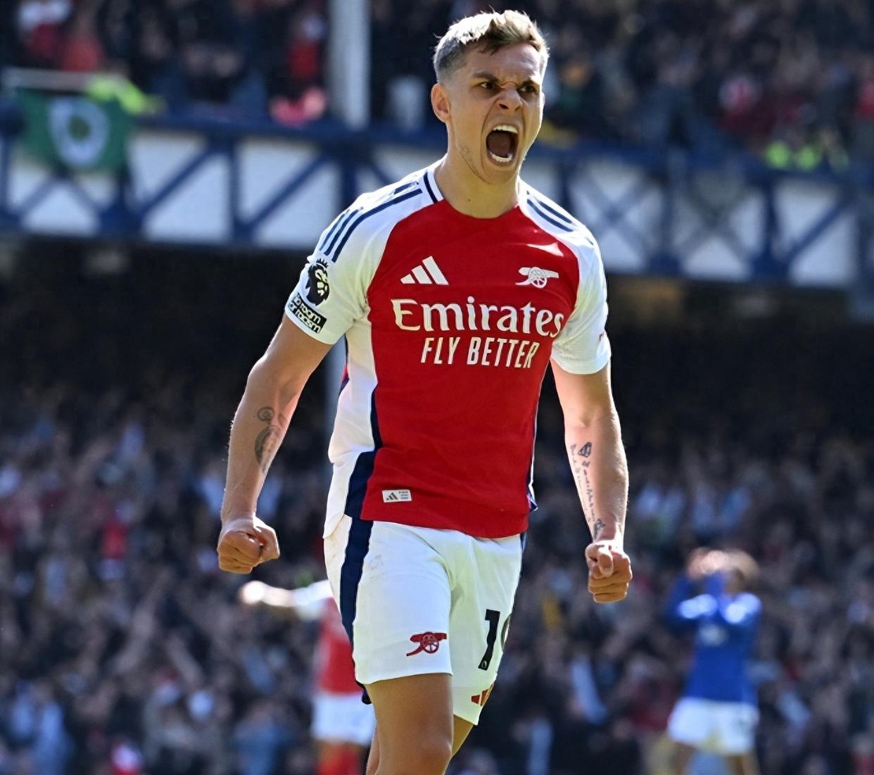 半场战报：罗马1-0乌迪内斯，洛伦佐-佩莱格里尼点射破门（半场速报：罗马1-0乌迪内斯，洛伦佐-佩莱格里尼点球建功）