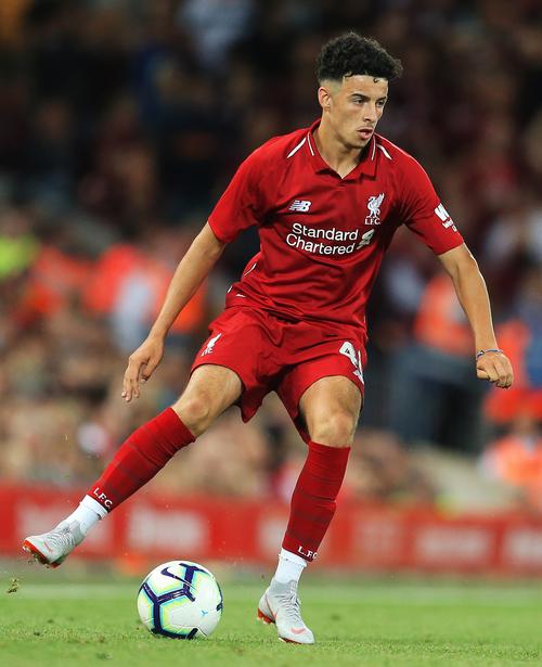 澎湃：管理层想复刻郭士强案例恐有偏差，邵佳一应提升抗压能力（澎湃：管理层复刻郭士强模式或有误判，邵佳一需增强抗压能力）