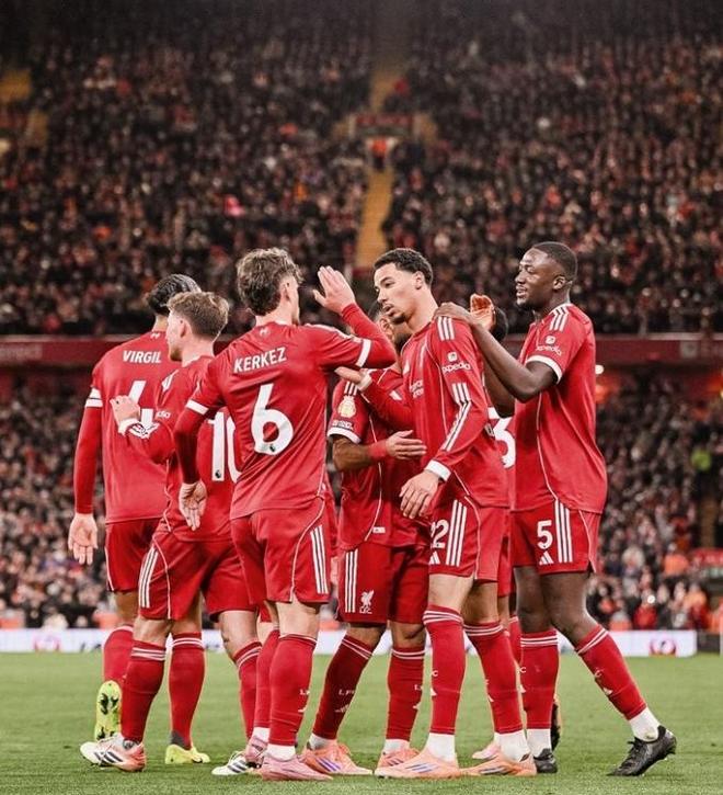 巴洛特利：现在的足球对抗更激烈，我认为自己仍能有出色表现（巴洛特利：当今足球对抗更强烈，我依然有能力踢出高水平）