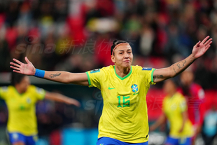 官方：乔纳森-戴维当选中北美及加勒比海足联年度最佳球员（官方：乔纳森-戴维荣膺中北美及加勒比海足联年度最佳球员）