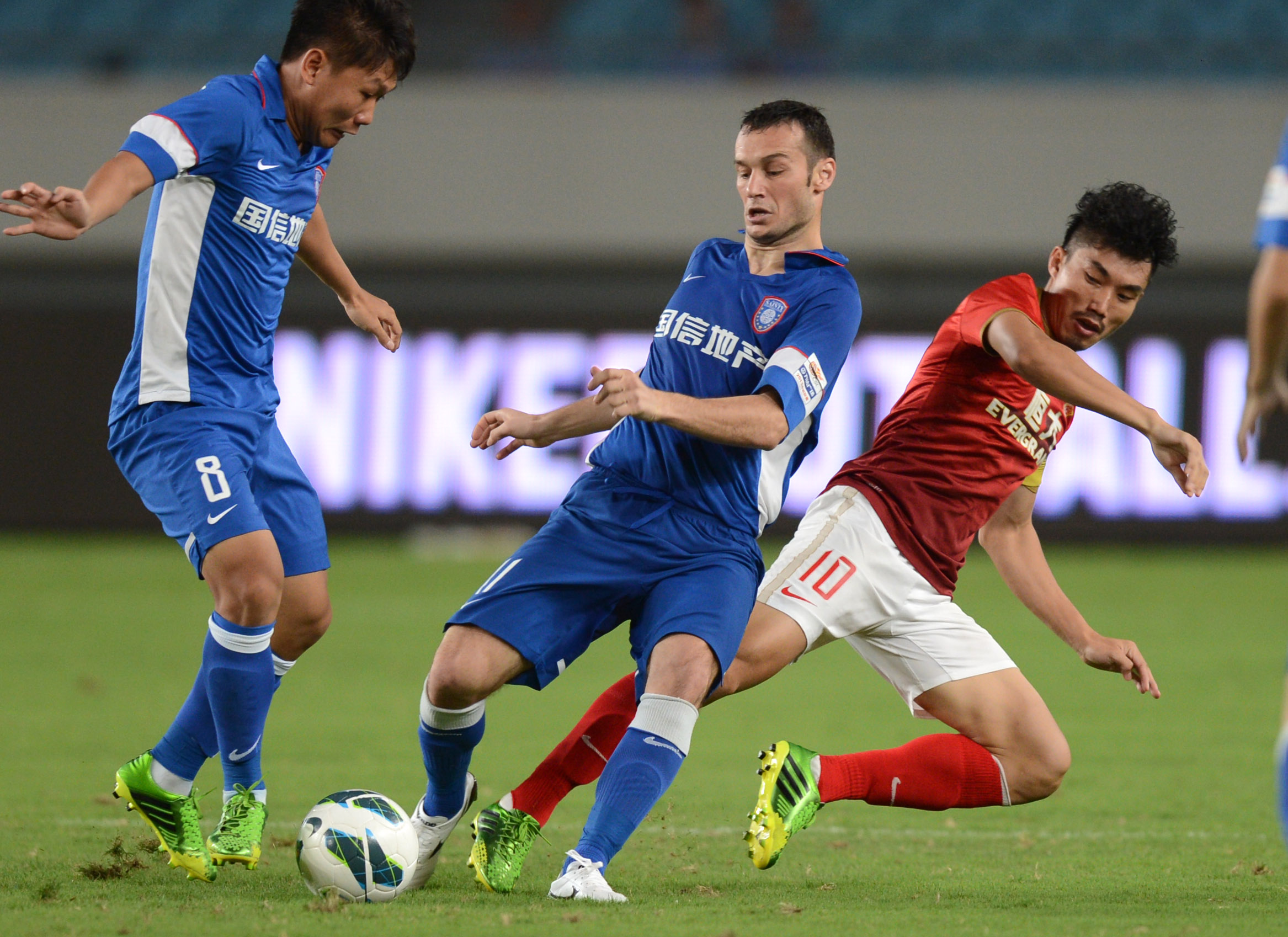 周定洋：这个赛季全队都有成长，每个起伏里大家都没放弃（周定洋：本赛季球队整体进步，起伏之中我们从未放弃）