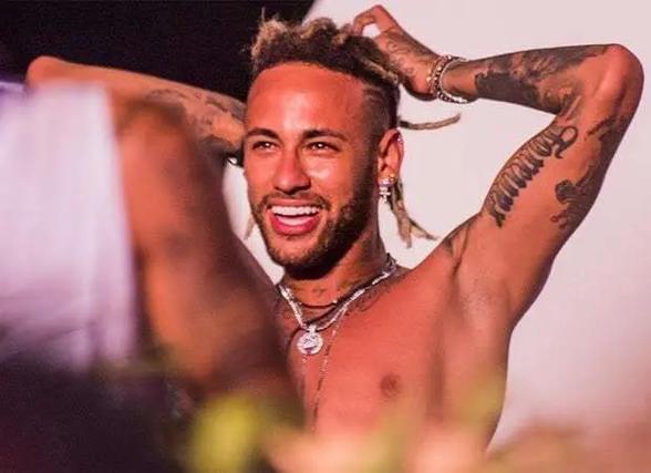 杜兰特关键补篮赢下比赛（杜兰特关键补篮助球队取胜）