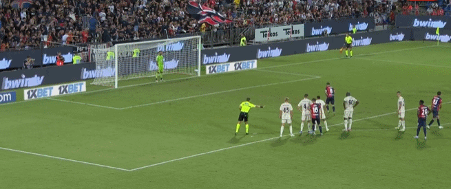 每体：DV9接近与米兰达成协议，巴萨已基本放弃引进前者（每体：DV9接近与米兰敲定加盟，巴萨基本放弃追逐）