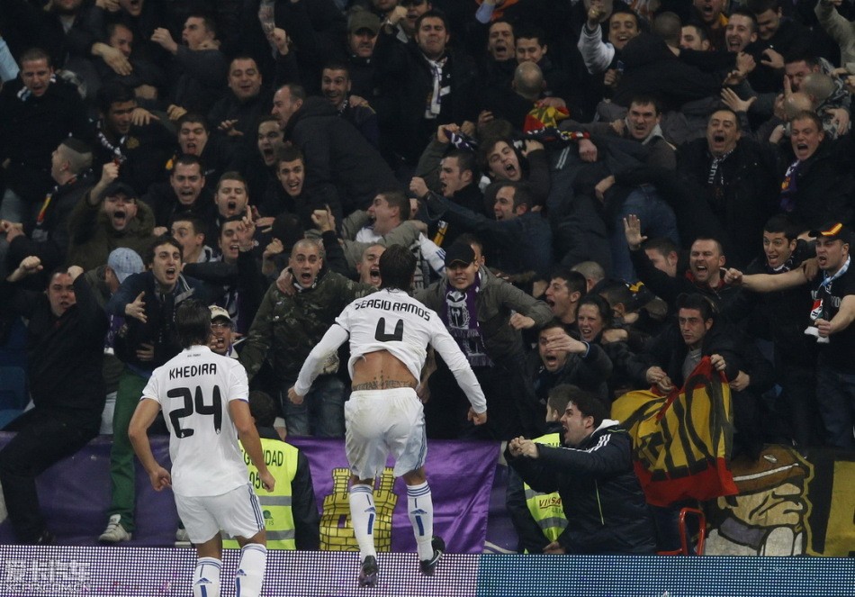 记者：前国门李雷雷有望接替杨智，担任青岛西海岸守门员教练（媒体称前国门李雷雷或将接班杨智，出任青岛西海岸门将教练）