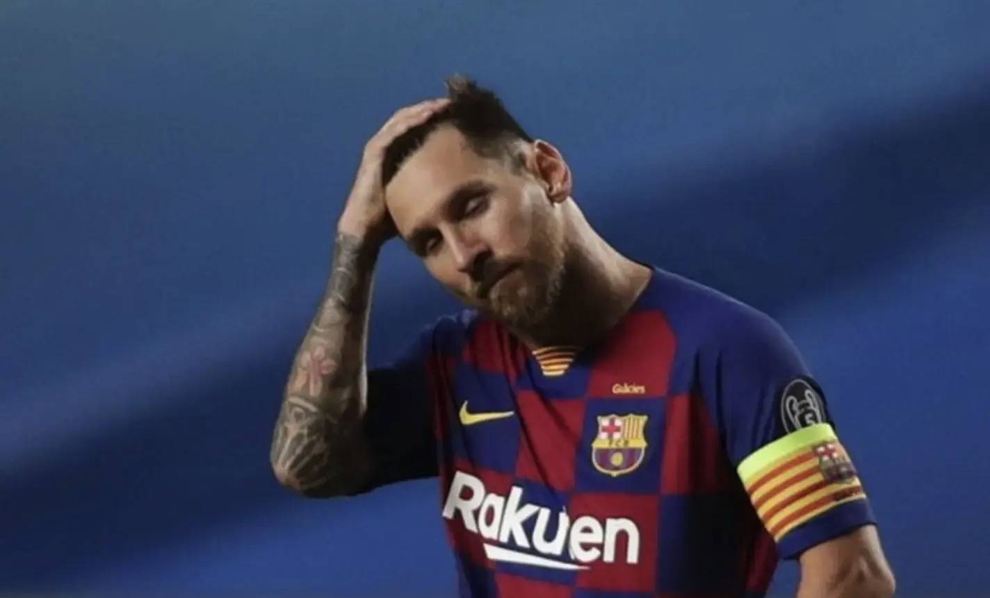 邵佳一谈成为国足主帅：正在家看电脑突然收到700多条信息（邵佳一谈挂帅国足：在家看电脑时突收七百多条消息）