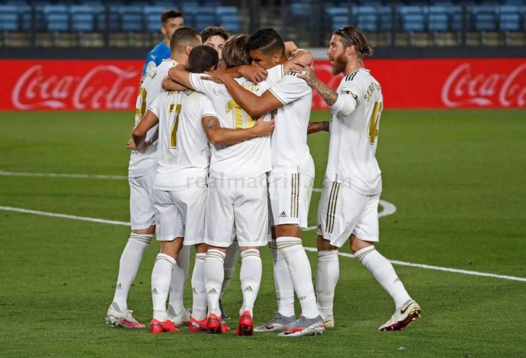 懂球帝2025年10月MVP候选出炉：凯哈姆入围，加布、门德斯在列（懂球帝2025年10月MVP候选揭晓：凯哈姆入围，加布、门德斯上榜）