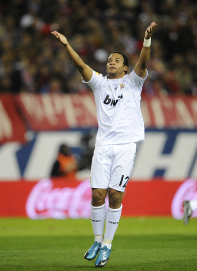 詹姆斯：我还没到百分百状态，但今晚状态比打猛龙好多了（詹姆斯：状态未达百分百，今晚明显好于对猛龙一战）