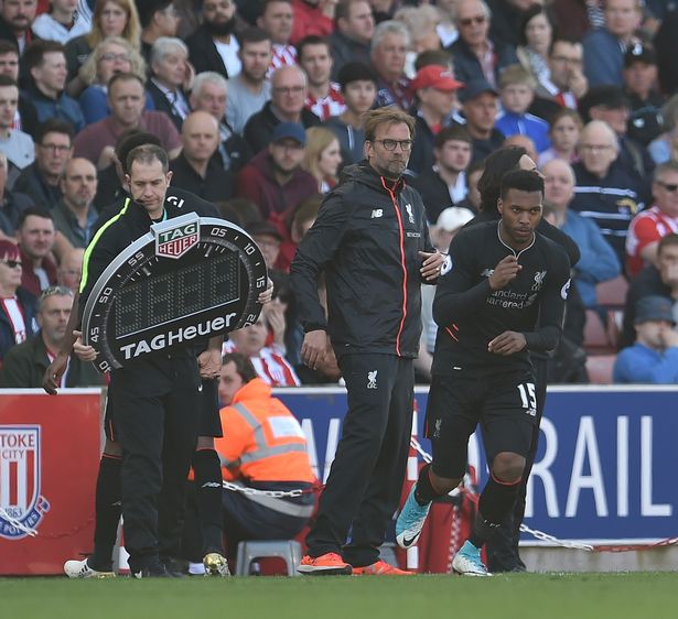 切尔西队长里斯詹姆斯26岁生日，34次欧冠出场助蓝军登顶（里斯·詹姆斯26岁生日：切尔西队长34场欧冠曾助蓝军加冕）